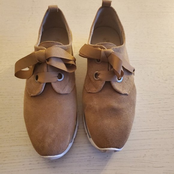 Eric Michael Piel Natural Tan Suede Fashion Sneakers sz 36/6 - Picture 4 of 9